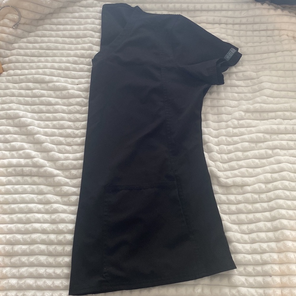 Black Med Couture size Large V- neck scrub top